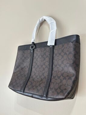NWT Coach Perry Business Tote in Signature Canvas & Leather Removable Strap